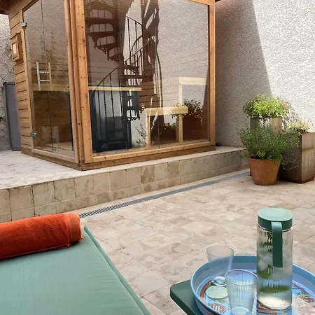 Bed & Breakfast La Hugotine Marseillan (Herault)