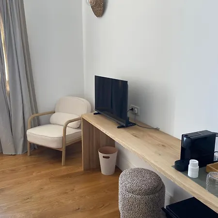 Bed & Breakfast La Hugotine Marseillan (Herault)