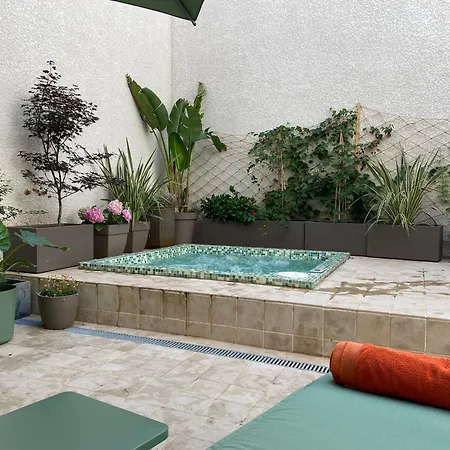 Bed & Breakfast La Hugotine Marseillan (Herault)