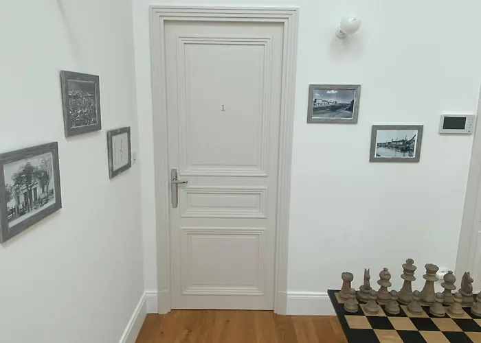 La Hugotine Nocleg ze śniadaniem
